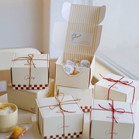 Boîte à donuts en carton alimentaire recyclé sur mesure avec pelliculage mat et vernissage