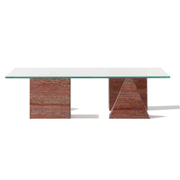 Table basse de salon Dream Home en marbre géométrique prismatique avec plateau en verre et base pyramidale en bloc de travertin rouge