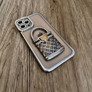 Serrure de décoration de luxe Quicksand Glitter avec étuis de <span class=keywords><strong>t</strong></span>éléphone portable pour iPhone 15 Pro <span class=keywords><strong>Max</strong></span> Girls' Ins TPU Lens Film - Product Image 1