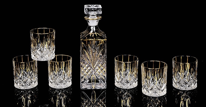 Wholesale Non-Lead Whiskey bottle Whiskey Decanter set with Whiskey Glass Cups