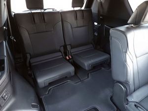 Lexus LX600 <span class=keywords><strong>F</strong></span> SUV Usato 2024 - Product Image 5