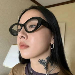 Gafas de Sol Cat-eye para Mujer E4-6336, Lentes de PC con Protección UV400, Montura Ovalada, Modernas, para Uso en Exteriores - Product Image 5