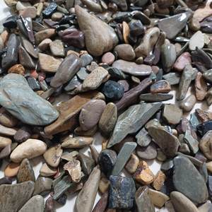 Dragón verde y corteza de pino natural Acuario Piedras decorativas Mayorista de rocas en un arroyo Hecho de piedra natural - Product Image 2