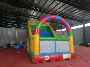 Castello Gonfiabile Commerciale per Interni ed Esterni 6m*4m con Scivolo e Rete Protettiva per Bambini, Trampolino da Interno - Product Image 5