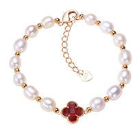Bracelet en perles d'eau douce blanches personnalisées en gros, avec breloque trèfle colorée et perles dorées, réglable, bijoux pour femmes, fournisseur OEM ODM en gros