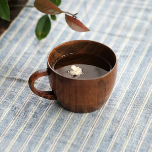 Tasse en bois à large base avec poignée, couleur unie, diamètre 9,3 cm, hauteur 6,3 cm, pour thé, café, eau, boissons - Product Image 1