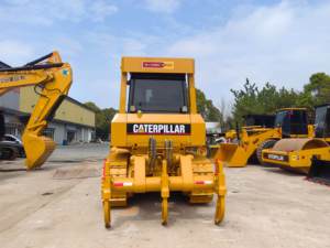 รถดันดิน Caterpillar D7G มือสอง รถตีนตะขาบ มีสินค้าในสต็อก ชั่วโมงการทำงานต่ำ สภาพดี พร้อมเครื่องยนต์ 3306T ของแท้ - Product Image 4
