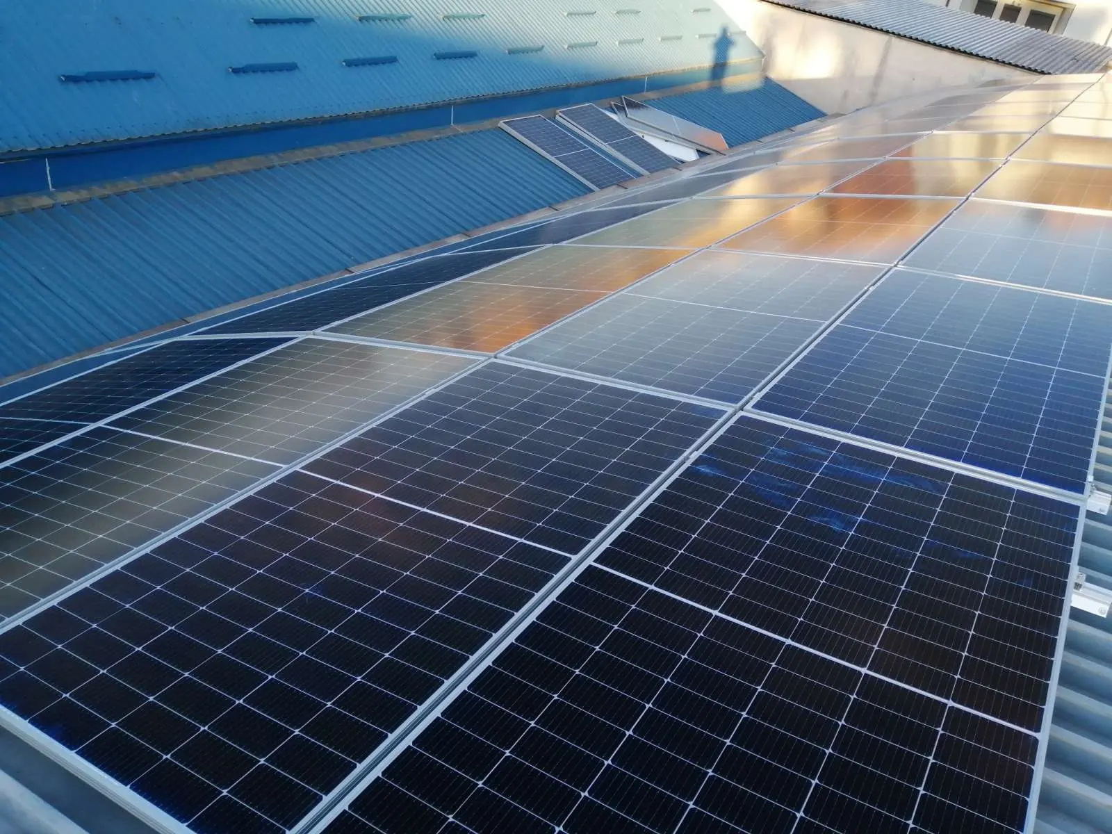 Yangtze Paneau Solaire 48V 600W Panel Photovoltaik