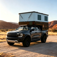 Camper Expandible Moderno para Camioneta con Techo Rígido y Panel Solar para Aventuras al Aire Libre en 4x4