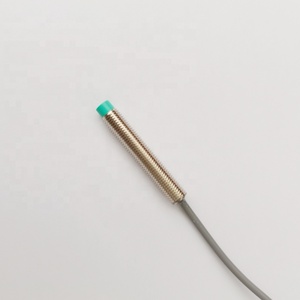 Aotoro TRD08-2DN NPN M8 Bündig 2mm Mini Induktiver Näherungssensor - Product Image 4