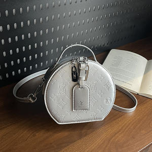 Bolso Redondo de Mujer en Material PU, un Bolso de Mano Multifuncional y Ligero con Cierre de Cremallera y Diseño Texturizado en Relieve 358 - Product Image 2