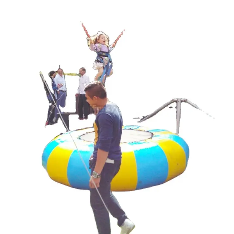 2024 CE certificata gonfiabile galleggiante acqua di salto letto/trampolino gonfiabile per la vendita