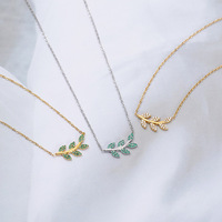 Bladhangerketting voor vrouwen Boheemse goudkleurige hamerkruisketting Valentijnscadeau Groothandel sieraden