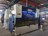 Presse plieuse hydraulique CNC 4 axes Rbqlty 300T 400T 220T pour tôles d'acier avec contrôleur DA53TX – Équipement de pliage de métaux