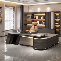 Bureau de direction, bureau de patron de luxe avec design moderne et éclairage LED
