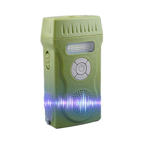 Lampe torche rechargeable à manivelle d'urgence, étanche, LED, lumière blanche pure, 50 000 heures d'autonomie - Product Image 1