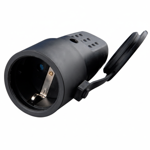 Ecova Enchufes y enchufes de goma negros Schuko de 16 amperios - Product Image 1