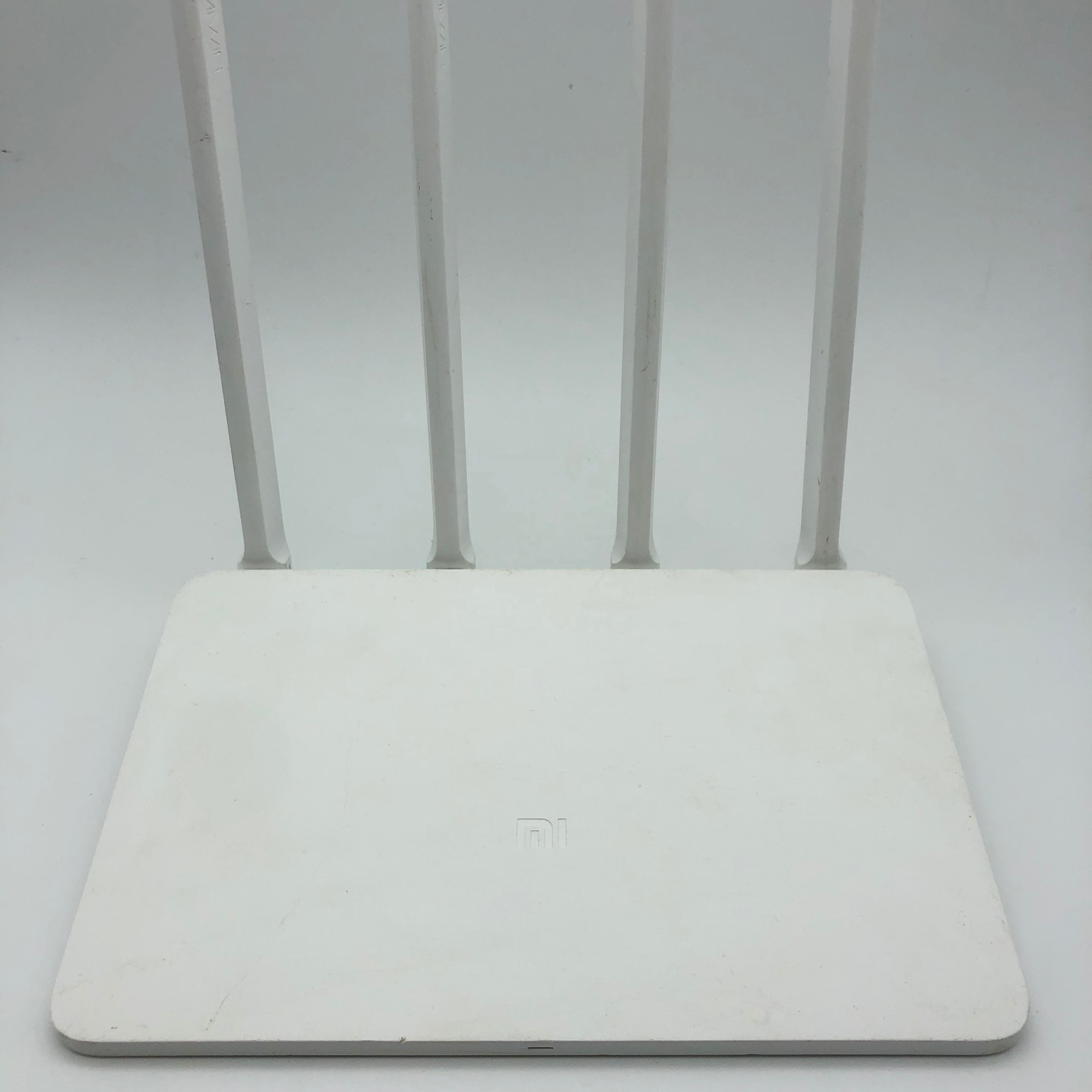 USED Xiaomi Mi WIFI Router 3 11AC 1167Mbps 128M ROM+128M RAM Smart APP Control External USB storage Dual Band 2.4G/5G