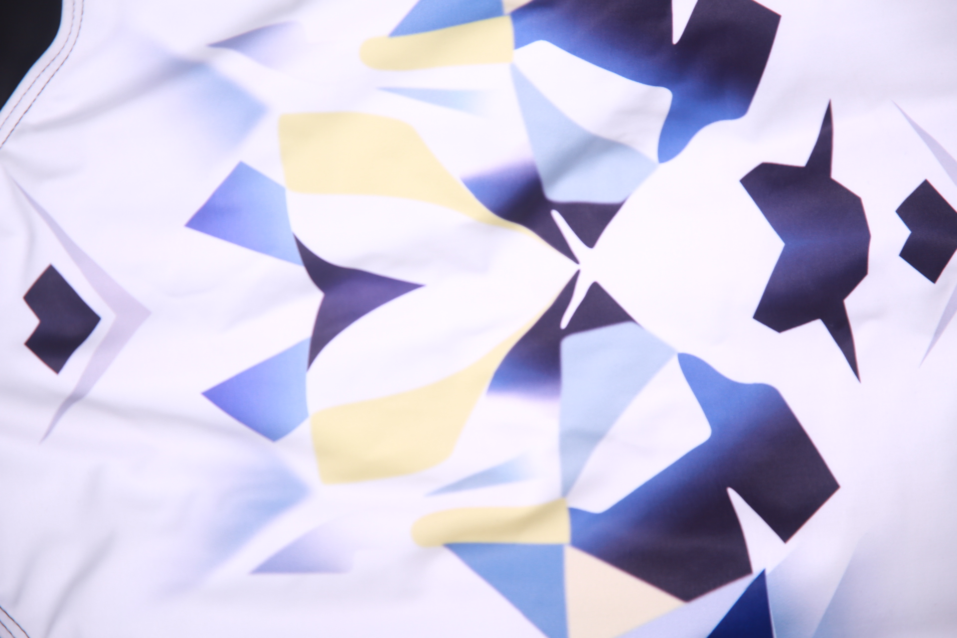 Summer fashion style Ladies sexy swimsuit one-piece halter swimwear