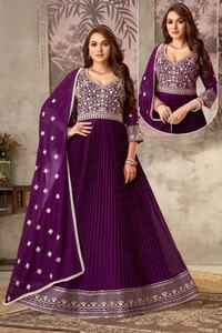 Vestido Anarkali Morado de Diseñador para Mujer con Bordado Intenso y Dupatta, Traje Tradicional para Bodas y Fiestas - Product Image 2