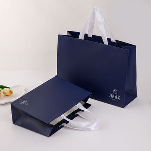 ถุงกระดาษสีเขียวรักษ์โลก คุณภาพดี ทนทาน พิมพ์โลโก้<span class=keywords><strong>ป</strong></span>ั๊มทอง พร้อมริบบิ้นพิมพ์ลายตามสั่ง สำหรับบรรจุภัณฑ์งานฝีมือเครื่องประดับ - Product Image 2