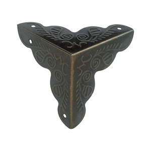 C072 Antique Style Three Sided <b>Corner</b> <b>Protector</b> Cold Rolled Steel Plating For Wooden Boxes And Crates Hardware Accessory - Product Image 5