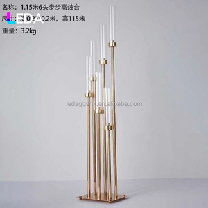 Candelabro de Hierro LEDA de 6 Brazos Dorado y Resistente, Centro de Mesa para Decoración de Bodas - Product Image 2