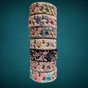 Dentelle brodée florale colorée - Product Image 3