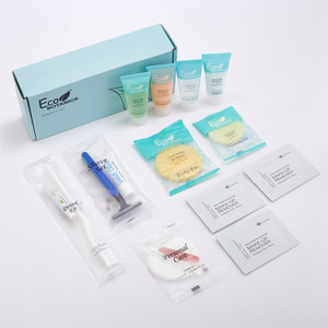 Conjunto de servicios de hotel desechables personalizados de lujo Champú de plástico de lujo moderno con color y logotipo personalizados para uso en aerolíneas - Product Image 1