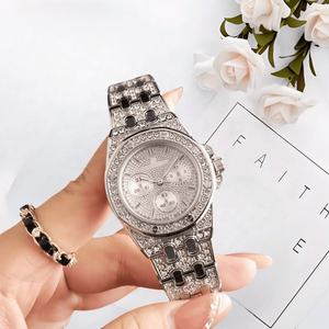 Reloj de cuarzo cronógrafo de dibujos animados para mujer, de aleación, estilo empresarial, con correa de acero inoxidable - Product Image 1