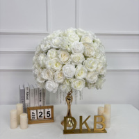 Boules de fleurs artificielles en soie vertes et blanches de style moderne pour la décoration de table de mariage, centre de table