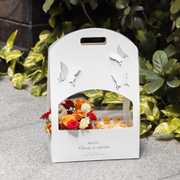 Boîtes à gâteaux-Internet-Famous Creative Handheld Butterfly & Flower Dessert Packaging Coffrets cadeaux, Cartons d'emballage de cuisson de 4 pouces