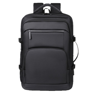 Sac à dos professionnel noir pratique avec logo personnalisé, port de charge USB, pour les voyages et le travail - Product Image 1