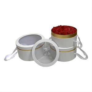 Düz Renk Şeffaf PVC Yuvarlak Pencereli 3 Parçalı Set Kabartmalı Baskılı Çiçek Kutusu Kağıt Tüp Hediye Paketleme Kutusu - Product Image 4