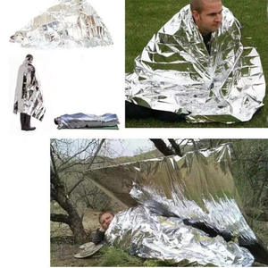 Couverture de secours d'urgence en aluminium réfléchissant pour 1 personne, survie en plein air, camping, isolation thermique, protection solaire - Product Image 4