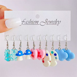 <span class=keywords><strong>Pendientes</strong></span> de Resina Multicolor para Mujer, Estilo Variado, Lindos <span class=keywords><strong>Pendientes</strong></span> Colgantes de Dibujos Animados, Joyería Hecha en China, Regalos - Product Image 1