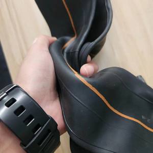 Vente en gros 2.50 <span class=keywords><strong>Chambre</strong></span> à <span class=keywords><strong>air</strong></span> <span class=keywords><strong>de</strong></span> moto <span class=keywords><strong>Chambre</strong></span> à <span class=keywords><strong>air</strong></span> <span class=keywords><strong>de</strong></span> pneu <span class=keywords><strong>Chambre</strong></span> à <span class=keywords><strong>air</strong></span> 2.25-17 Moteur Cycle Caméra Scooter Vélo Matériau en caoutchouc naturel Nouveau - Product Image 6