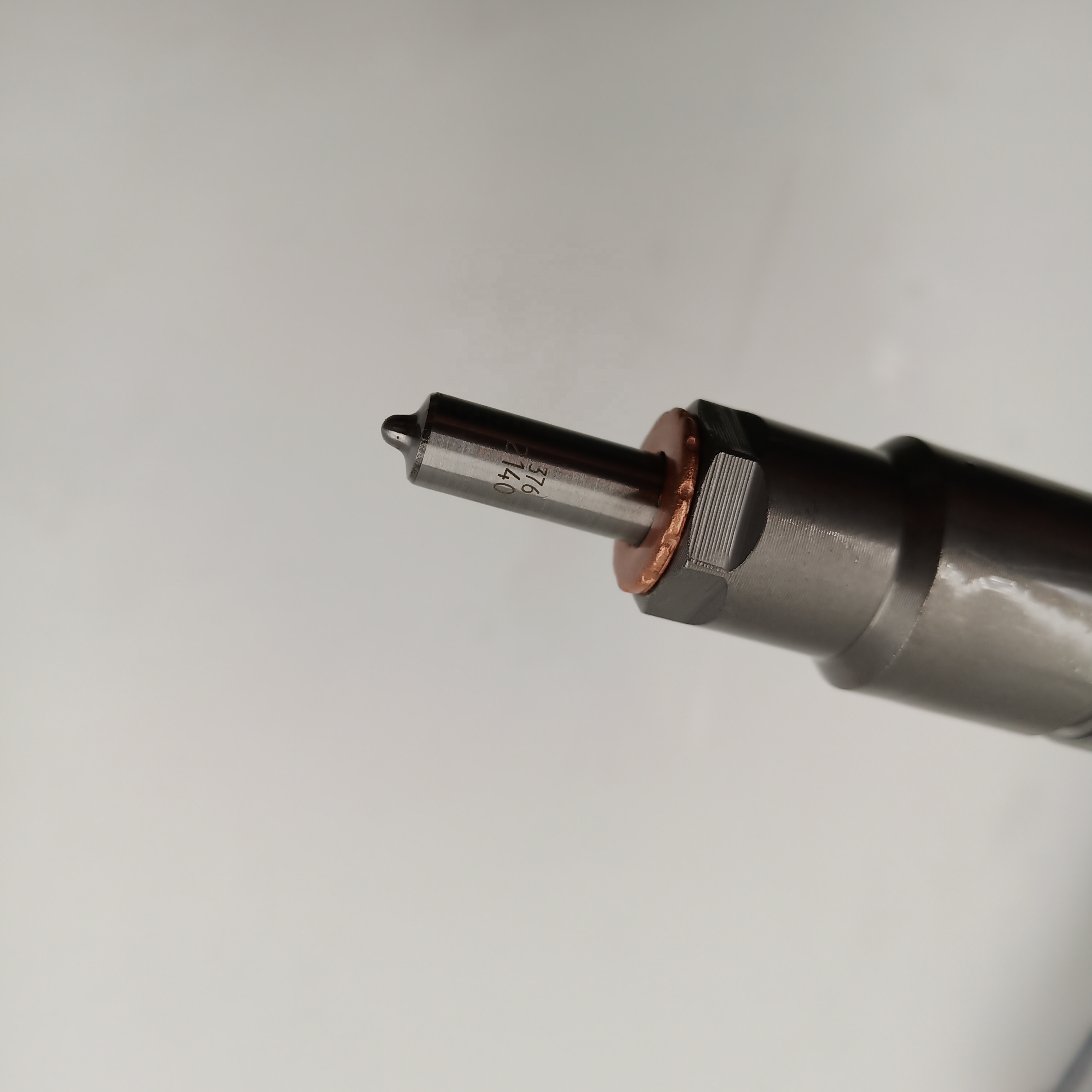 common rail injector 0445120196 injector for LIEBHERR R974B Excavator V8 engine injector nozzle 0445120196 10490018 10117168