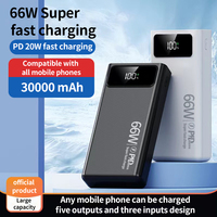 Prix de gros 10W Banque de charge 50000mAh 60000mAh Capacité Power Bank avec lumière LED Alimentation mobile extérieure