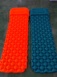Matelas pneumatique de camping ultraléger en TPU, portable, fabriqué sur mesure, imperméable, design moderne, couleur personnalisée - Product Image 1