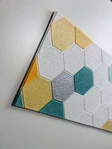 แผ่นติดผนังกันเสียงแบบมีกาวในตัว ขนาด 70*77 ซม. สีชมพู 3 มิติ สำหรับวอลเปเปอร์ SXP กันน้ำ ผลิตจากวัสดุ PE ไวนิลโฟม เหมาะสำหรับตกแต่งห้องอาหาร โรงพยาบาล และห้างสรรพสินค้า - Product Image 3