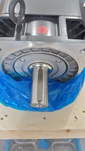 มอเตอร์ซิงโครนัส SIMOTICS S รุ่น 1FT6105 8AC71 4AG1 IM B5 (IM V1, IM V3) 1FT6 แรงบิด 50 นิวตันเมตร - Product Image 2