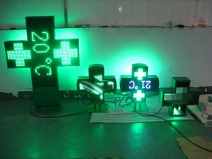 Đầy đủ màu sắc <span class=keywords><strong>LED</strong></span> dược chữ thập dấu hiệu 800 mét ngoài trời không thấm nước P16 màu xanh lá cây <span class=keywords><strong>LED</strong></span> dược chéo Màn hình hiển thị dấu hiệu - Product Image 4