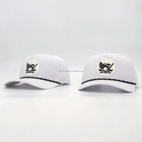 Verstelbare A-Frame pet Oversize NIEUW 5 Panel Waterdichte Pet Custom Rubber PVC 3D Borduur Logo Uitgeknipte Gat Geperforeerde Snapback Pet