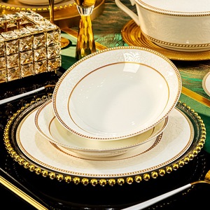 Service de table de luxe 60 pièces en porcelaine fine de style <span class=keywords><strong>chinois</strong></span> avec motif incrusté d'or, compatible lave-vaisselle/micro-ondes/four, ustensiles anti-fuite - Product Image 3
