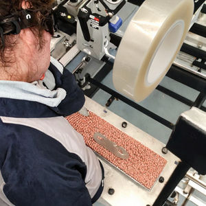 Cinta de enmascarar PET transparente 3M UV-1 anti-UV de 0.06mm, resistente a altas temperaturas, para fijación de celdas solares - Product Image 3