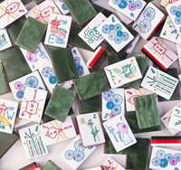 Tuiles de mahjong américaines en acrylique faites à la main, multicolores, en boîte