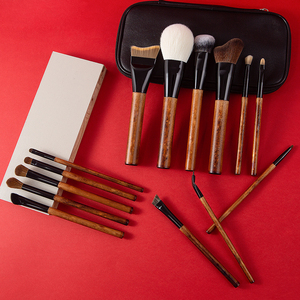 Nouvel ensemble de pinceaux de maquillage à poils doux avec manche en bois, pinceau à paupières en poils d'animaux, pinceau à blush, pinceau de maquillage, maquillage beauté - Product Image 3