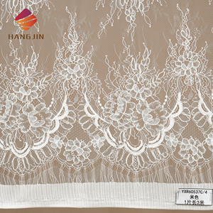 Tissu <span class=keywords><strong>de</strong></span> dentelle en tulle brodé blanc pour mariée, tissu <span class=keywords><strong>de</strong></span> dentelle à <span class=keywords><strong>cils</strong></span> 3M, dentelle Chantilly française à <span class=keywords><strong>cils</strong></span> pour mariage - Product Image 4
