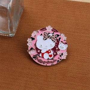 Trâm cài thời trang và đáng yêu với thiết kế hình <span class=keywords><strong>Hello</strong></span> <span class=keywords><strong>Kitty</strong></span> và hoa anh đào, hoàn hảo để mặc vào mùa xuân. - Product Image 5